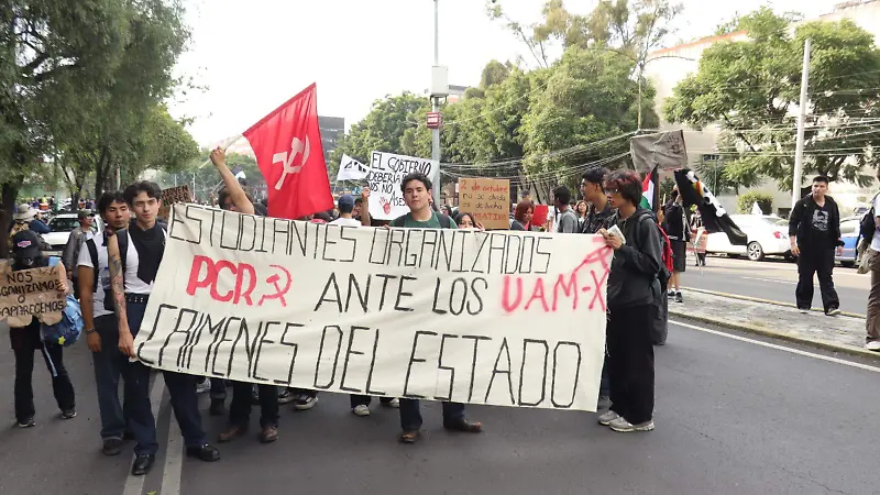 Estudiantes en la marcha del 2 de octubre